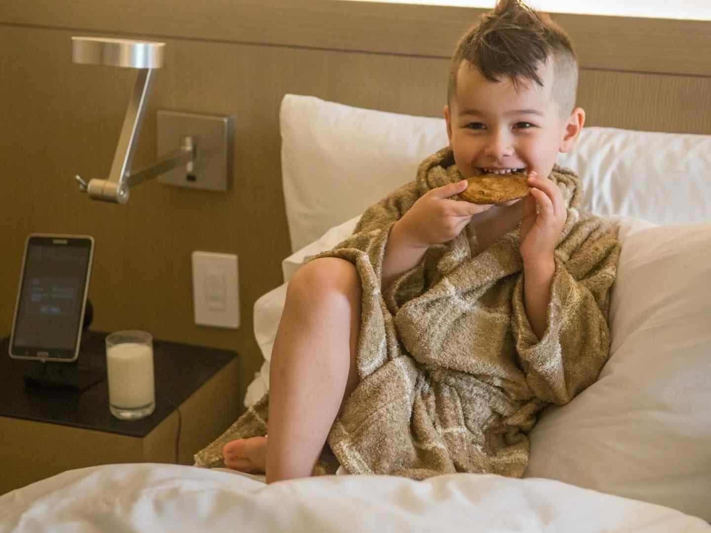 toddler eating